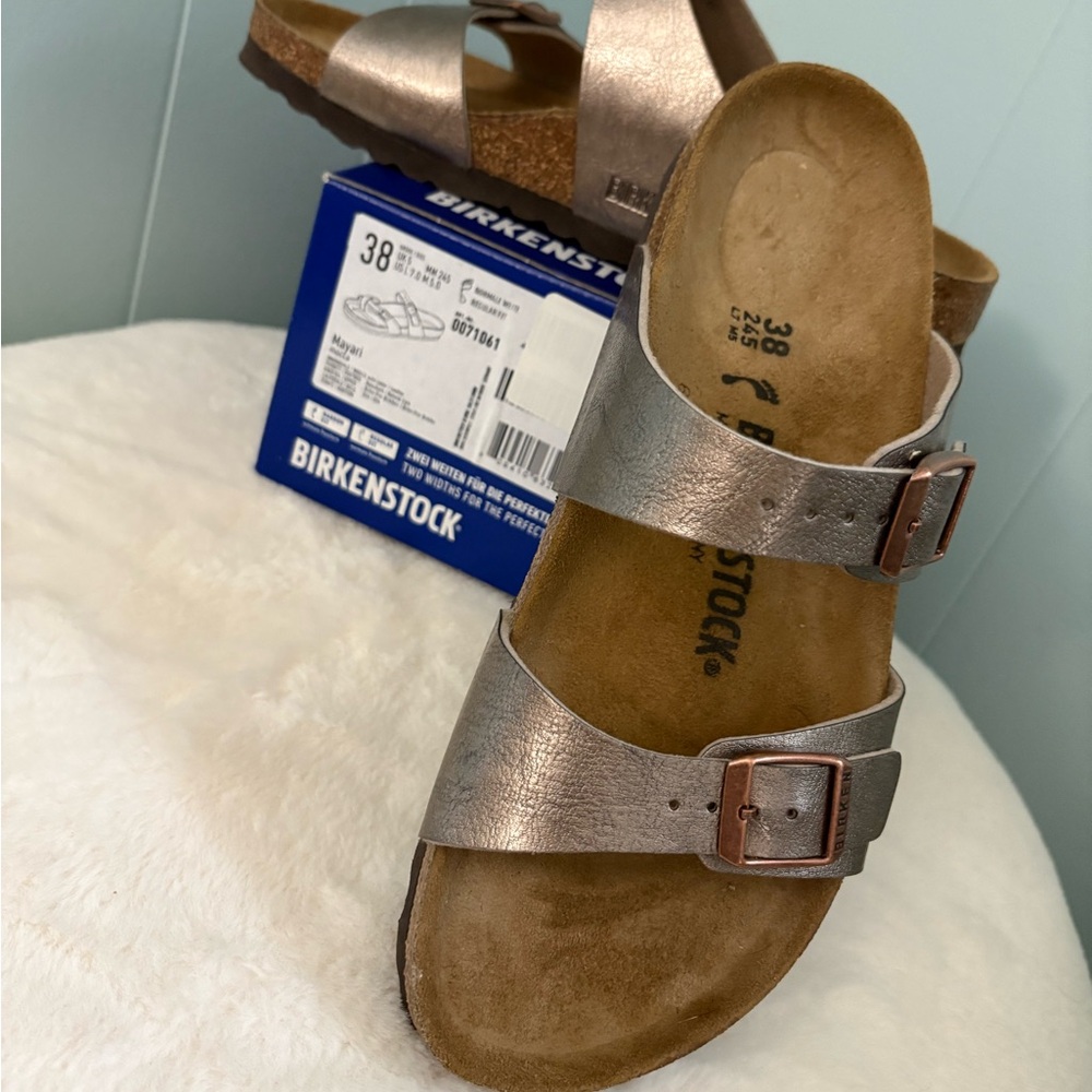 Women’s Birkenstock size 7